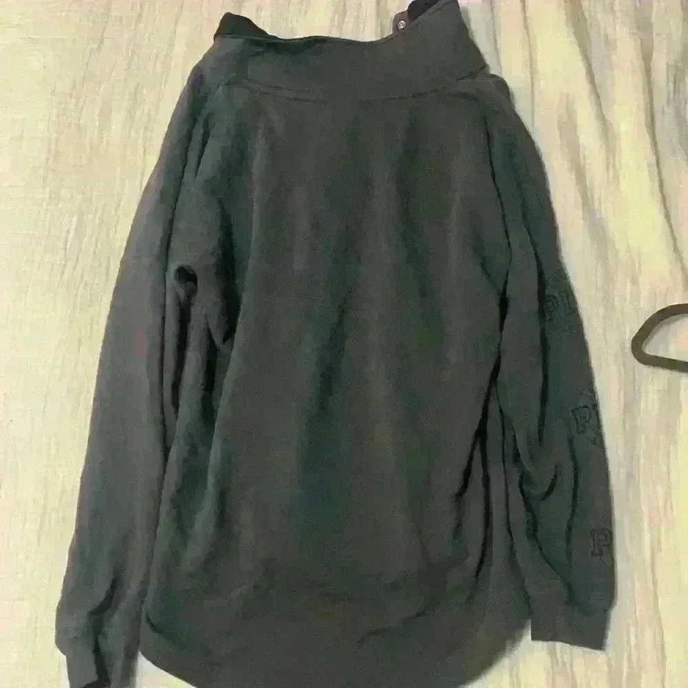 PINK Sweatshirt